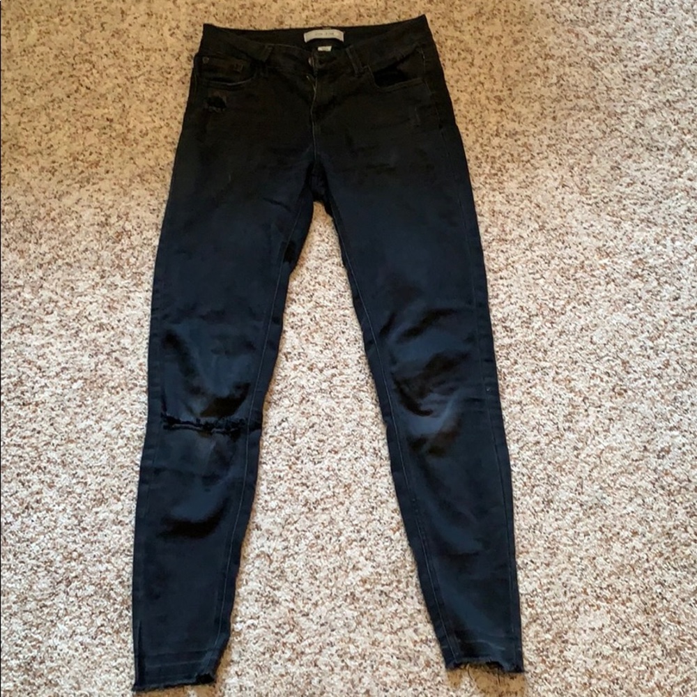 black skinny jeans